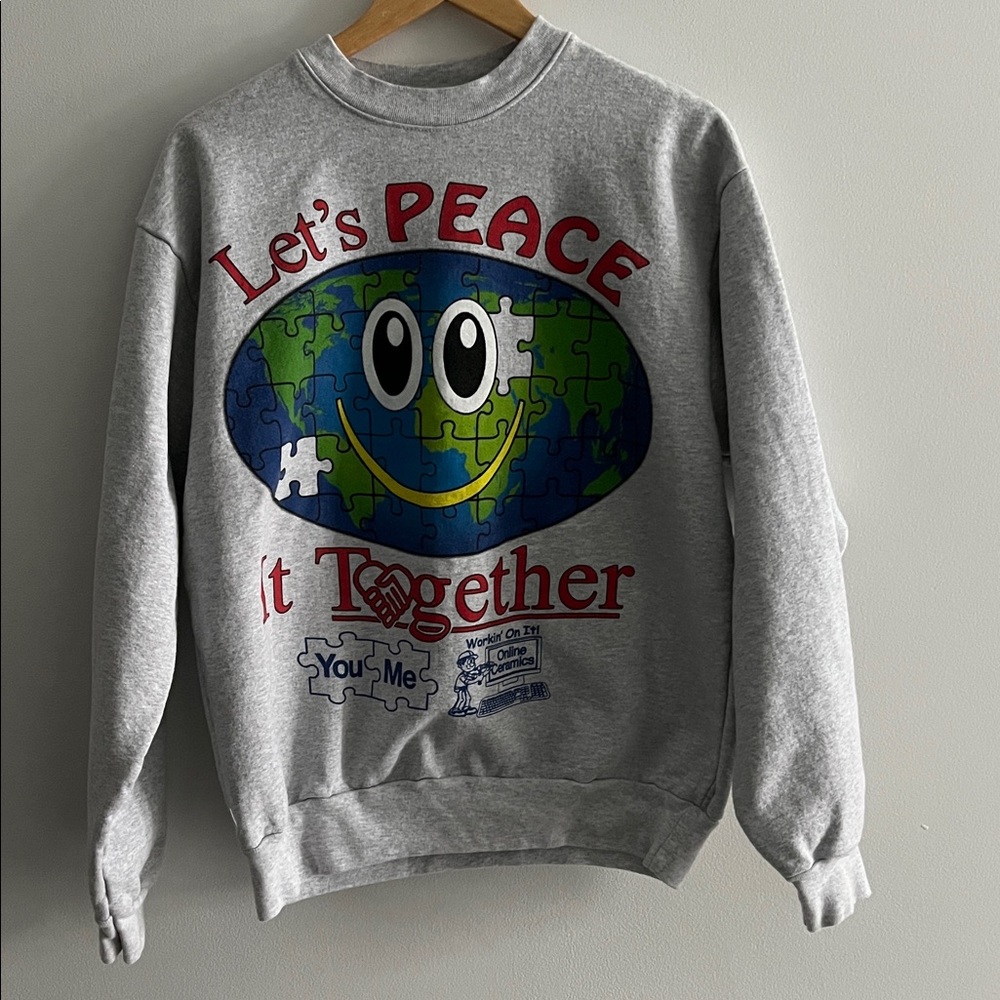 ONLINE CERAMICS world peace sweatshirt, size medium - Picture 6 of 11